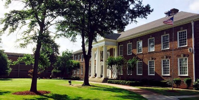 LeMoyne-Owen College